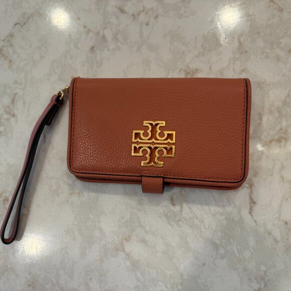 Tory Burch Handbags - NWOT Tory Burch Britten Wristlet Wallet - Dusty Peach / Orange with Gold Accents
